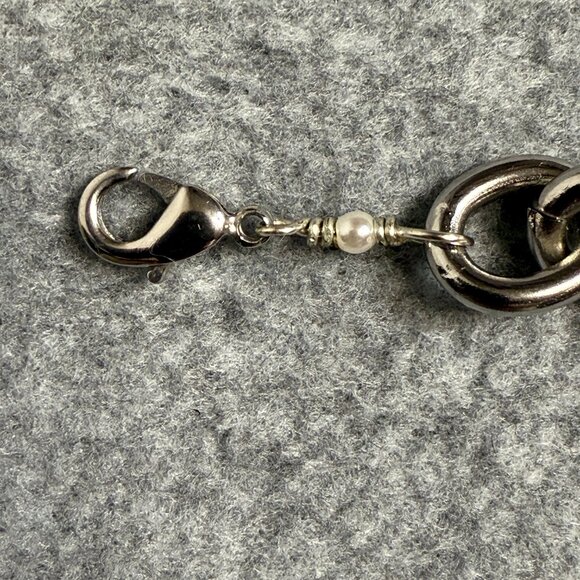 Vida Kush Juicy Heart Chain Necklace 18K Gold plated and Stainless Steel - Picture 3 of 5